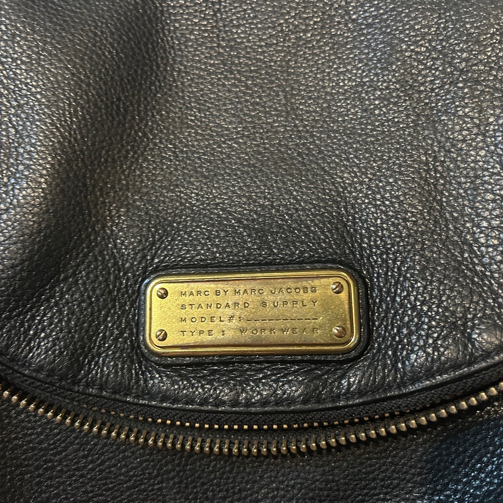 Authentic Marc Jacob’s Black Leather Crossbody Bag